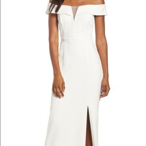 Vince Camuto Notched Off the Shoulder Crepe Gown